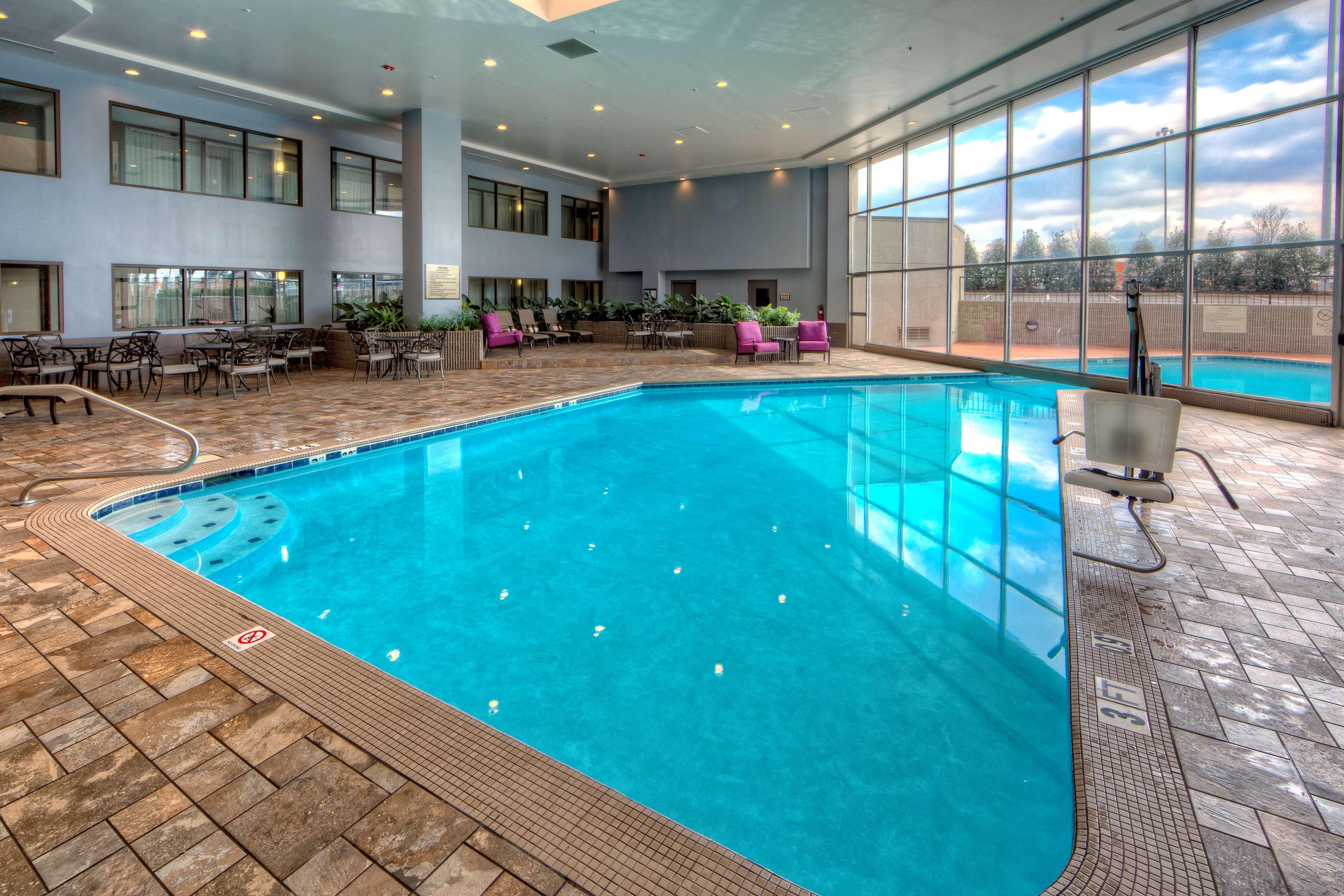 Doubletree By Hilton Decatur Riverfront Esterno foto