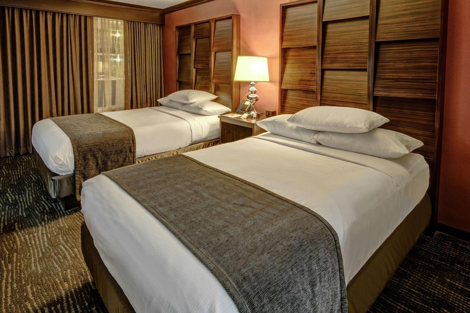 Doubletree By Hilton Decatur Riverfront Esterno foto